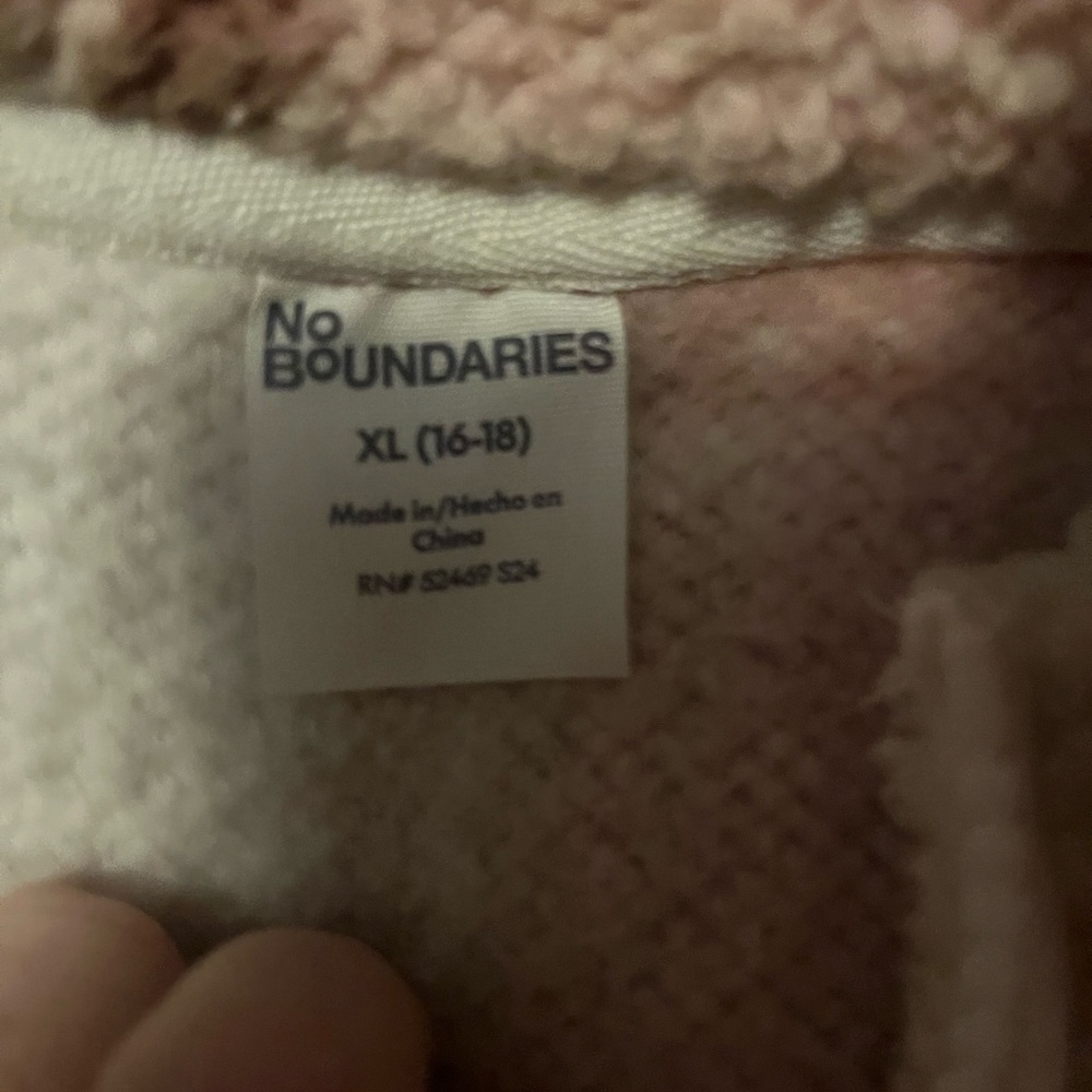 Fleece pullover - Picture 3 of 3